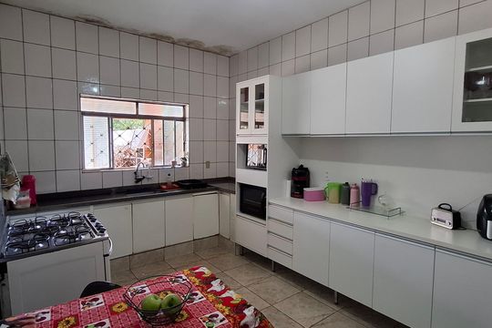 Cozinha de casa para alugar com 3 quartos, 90m² em Pq Res C Portinari, Ribeirão Preto
