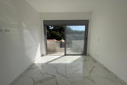 Sala de casa de condomínio para alugar com 3 quartos, 203m² em Jardim Nova Coimbra, Cotia