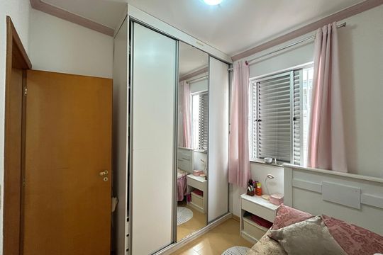 Apartamento à venda com 3 quartos, 150m² em Heliópolis, Belo Horizonte