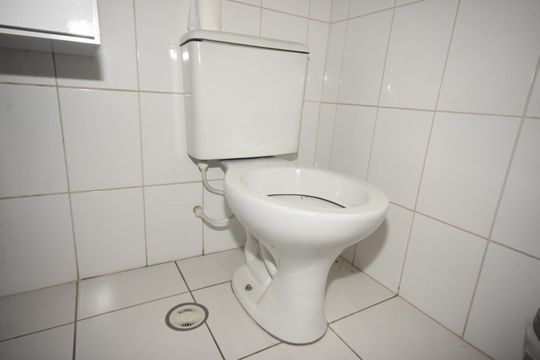 Banheiro Social 1 de casa de condomínio à venda com 2 quartos, 131m² em Jardim Martins, Jundiaí