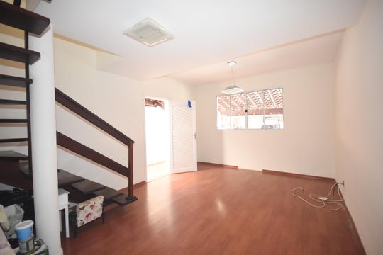 Casa de Condomínio à venda com 2 quartos, 131m² em Jardim Martins, Jundiaí