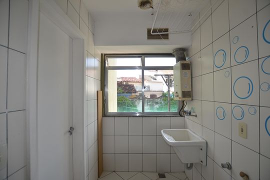Cozinha com Area de Serviço de apartamento à venda com 3 quartos, 78m² em Jardim Sulacap, Rio de Janeiro