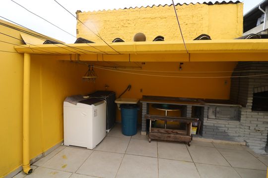 Área de Serviço de casa à venda com 5 quartos, 120m² em Jardim Vera Cruz(zona Sul), São Paulo