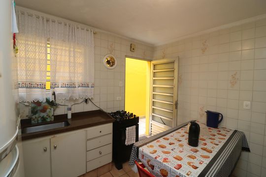 Cozinha de casa à venda com 5 quartos, 120m² em Jardim Vera Cruz(zona Sul), São Paulo