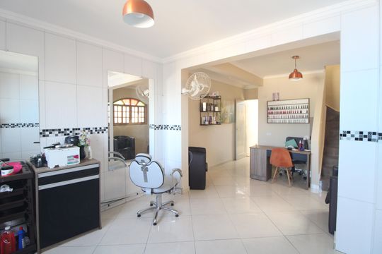 Cozinha de casa para alugar com 3 quartos, 140m² em Jardim Reimberg, São Paulo