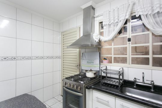 Cozinha de casa de condomínio para alugar com 2 quartos, 58m² em Jardim Norma, São Paulo