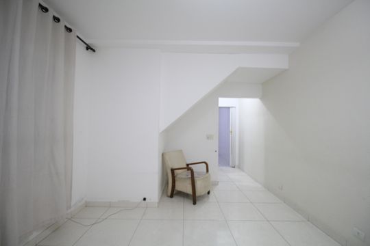 Sala de casa à venda com 6 quartos, 117m² em Jardim Tres Irmaos, Taboão da Serra