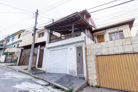 Fachada de casa para alugar com 4 quartos, 240m² em Jardim Sao Jose, São Paulo
