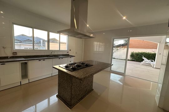Cozinha de casa de condomínio à venda com 4 quartos, 450m² em Morada das Flores (aldeia da Serra), Barueri
