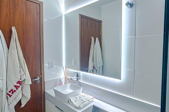 Banheiro de apartamento para alugar com 2 quartos, 40m² em Vila Santa Isabel, São Paulo