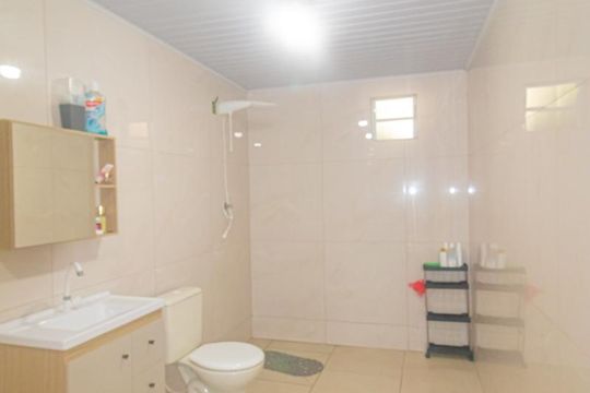 Banheiro/Lavanderia de casa à venda com 2 quartos, 170m² em Guajuviras, Canoas