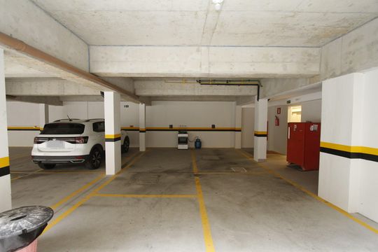 Garagem de apartamento à venda com 3 quartos, 207m² em Nova Suíça, Belo Horizonte