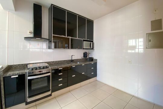 Cozinha de apartamento para alugar com 3 quartos, 86m² em Buritis, Belo Horizonte