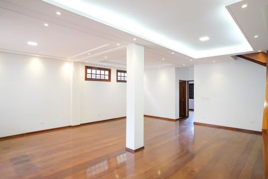 Sala de casa para alugar com 4 quartos, 490m² em Cerâmica, São Caetano do Sul