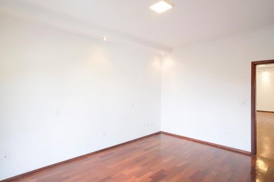 Suíte 3 de casa para alugar com 4 quartos, 490m² em Cerâmica, São Caetano do Sul