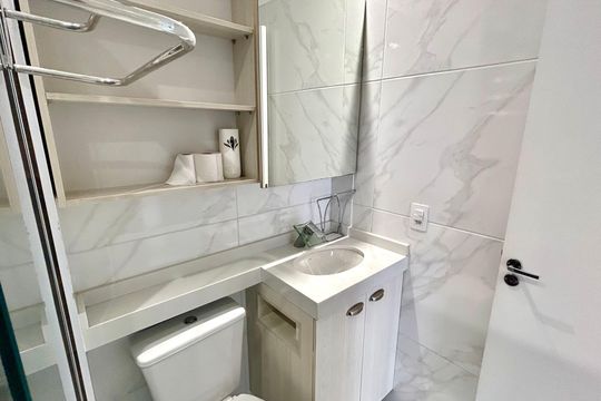 Banheiro de apartamento à venda com 2 quartos, 43m² em Vila Sao Joao, Guarulhos