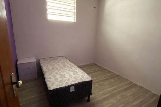 Quarto de casa para alugar com 3 quartos, 80m² em Quintino Bocaiúva, Rio de Janeiro
