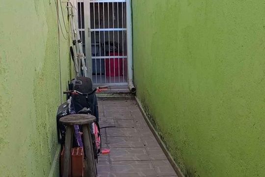 Área externa de casa para alugar com 3 quartos, 80m² em Quintino Bocaiúva, Rio de Janeiro