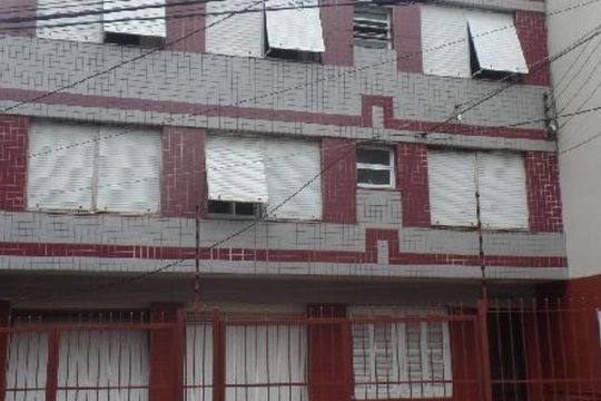 Fachada de apartamento à venda com 1 quarto, 38m² em Floresta, Porto Alegre