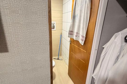 Banheiro de casa à venda com 4 quartos, 250m² em Jardim dos Manacas, São Paulo
