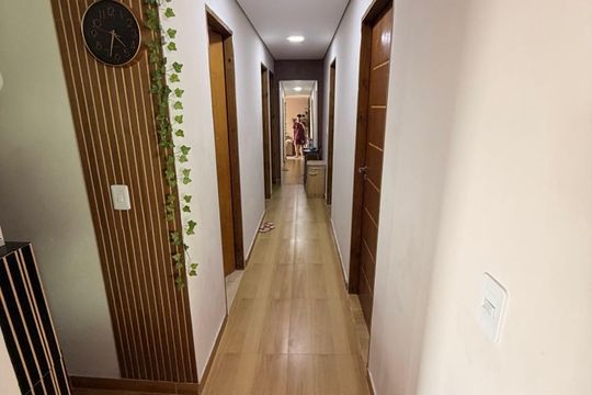 Corredor de casa à venda com 4 quartos, 250m² em Jardim dos Manacas, São Paulo