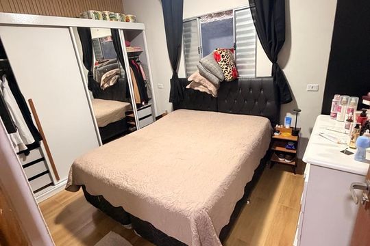 Quarto de casa à venda com 4 quartos, 250m² em Jardim dos Manacas, São Paulo