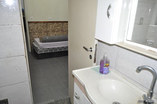 Casa à venda com 4 quartos, 180m² em Piedade, Rio de Janeiro