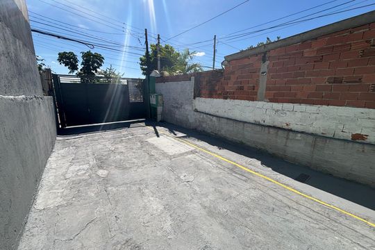 Garagem de casa para alugar com 2 quartos, 80m² em Vila Silvia, São Paulo