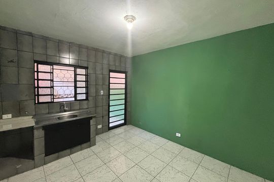 Cozinha de casa para alugar com 2 quartos, 80m² em Vila Silvia, São Paulo