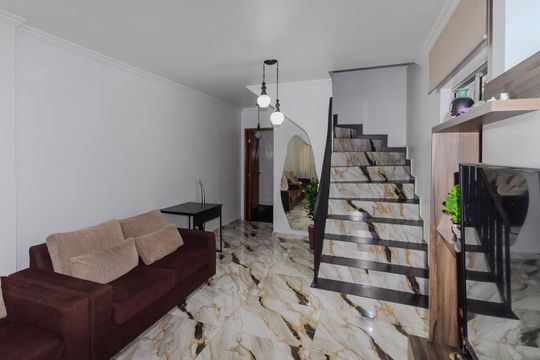 Casa à venda com 4 quartos, 280m² em Jardim Avelino, São Paulo