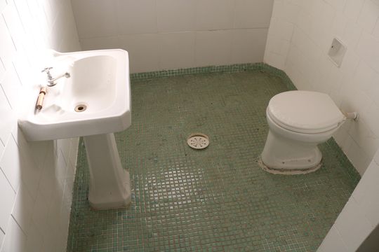 Banheiro de apartamento à venda com 2 quartos, 52m² em Vila Romana, São Paulo
