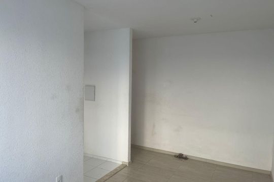 Sala de apartamento à venda com 2 quartos, 40m² em Gardênia Azul, Rio de Janeiro
