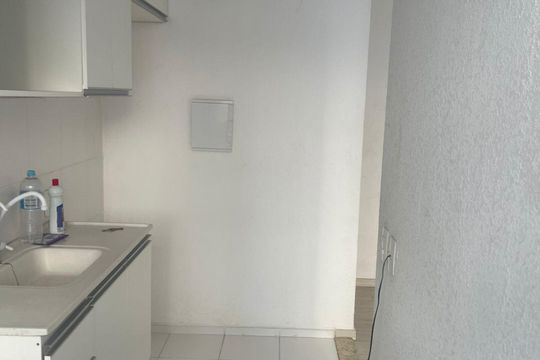 Cozinha de apartamento para alugar com 2 quartos, 40m² em Gardênia Azul, Rio de Janeiro
