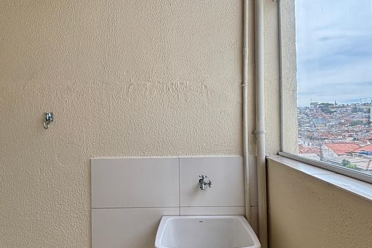 Cobertura - Area de Serviço de apartamento para alugar com 2 quartos, 100m² em Vila Clarice, Santo André