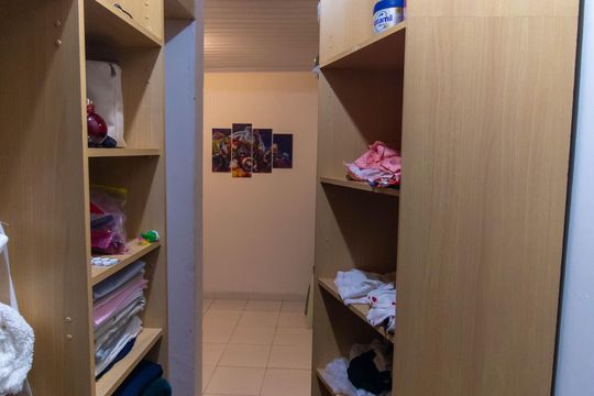Closet da suíte 3 de casa de condomínio à venda com 5 quartos, 362m² em Pendotiba, Niterói