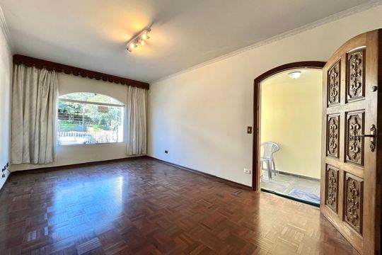Sala de casa à venda com 3 quartos, 350m² em Jabaquara, São Paulo