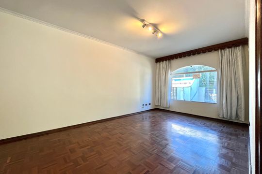 Sala de casa à venda com 3 quartos, 350m² em Jabaquara, São Paulo