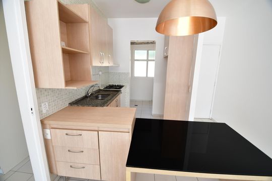Cozinha de casa de condomínio à venda com 1 quarto, 62m² em Vila Brandina, Campinas