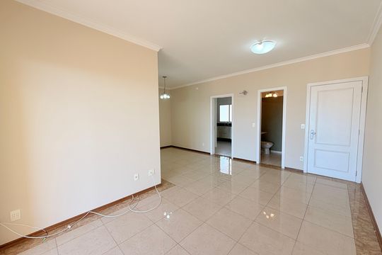 Sala de apartamento à venda com 4 quartos, 118m² em Jardim Messina, Jundiaí