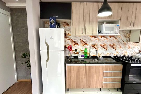 Cozinha de apartamento à venda com 2 quartos, 47m² em Jardim Bela Vista, Guarulhos