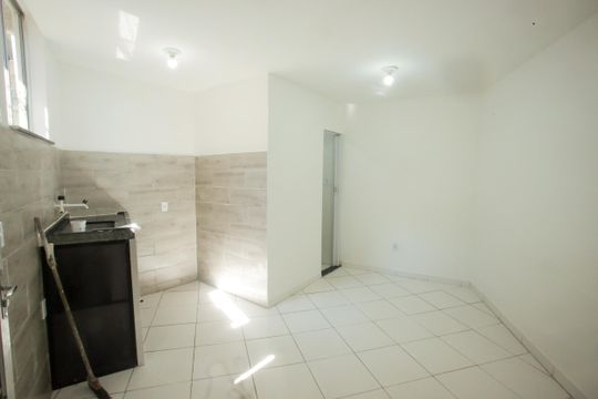 Kitnet/Studio para alugar com 1 quarto, 40m² em Taquara, Rio de Janeiro