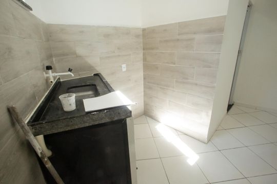 Cozinha de kitnet/studio para alugar com 1 quarto, 40m² em Taquara, Rio de Janeiro