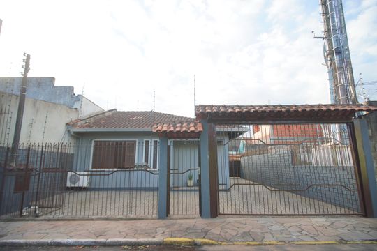 Fachada de casa à venda com 2 quartos, 70m² em Rio dos Sinos, São Leopoldo