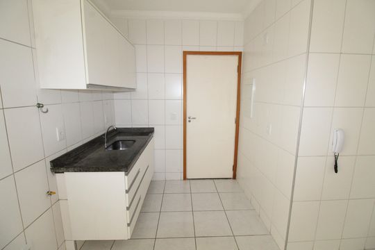 Cozinha de apartamento para alugar com 2 quartos, 70m² em Jardim Vale do Sol, São José dos Campos