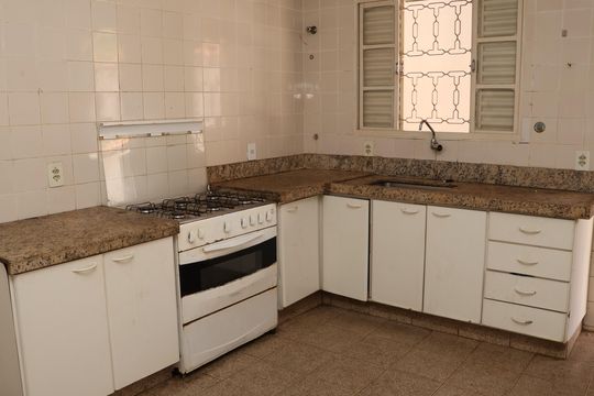 cozinha de casa à venda com 3 quartos, 432m² em Setor Aeroporto, Goiânia