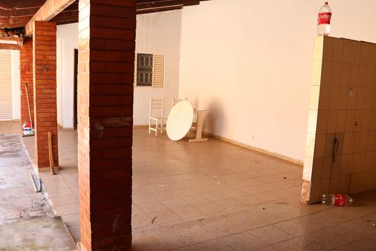 Varanda de casa à venda com 3 quartos, 432m² em Setor Aeroporto, Goiânia