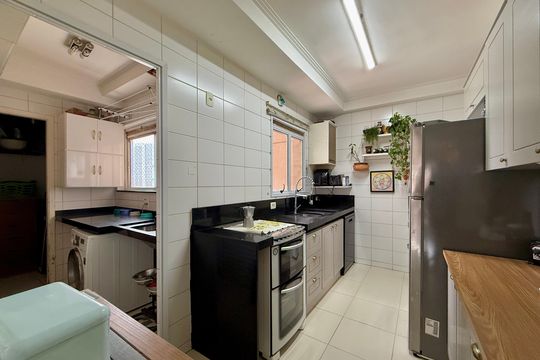 Cozinha de apartamento à venda com 3 quartos, 130m² em Chácara Santo Antônio (zona Sul), São Paulo