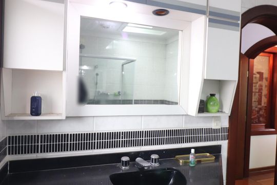 Suíte 1 Banheiro  de casa à venda com 5 quartos, 580m² em Bairro dos Casa, São Bernardo do Campo