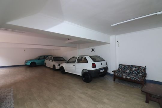 Garagem de casa à venda com 5 quartos, 580m² em Bairro dos Casa, São Bernardo do Campo