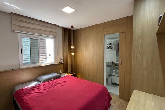 Suite de apartamento à venda com 2 quartos, 110m² em Jardim Bela Vista, Santo André